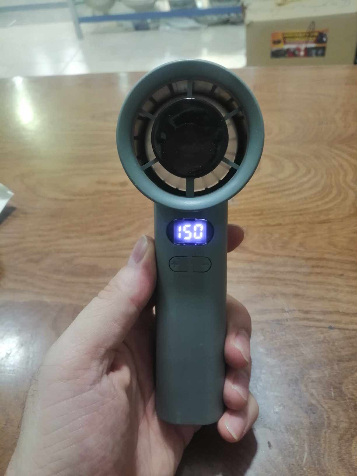 پنکه دستی شارژی مدل M11
